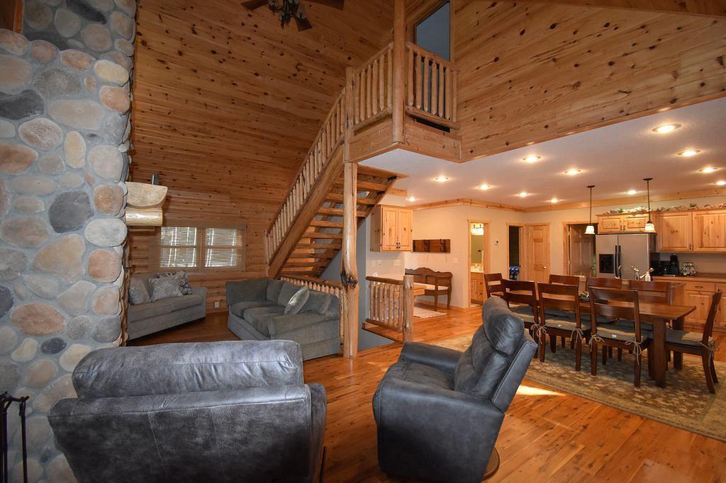 22012 Excelsior Drive Property Photo 18