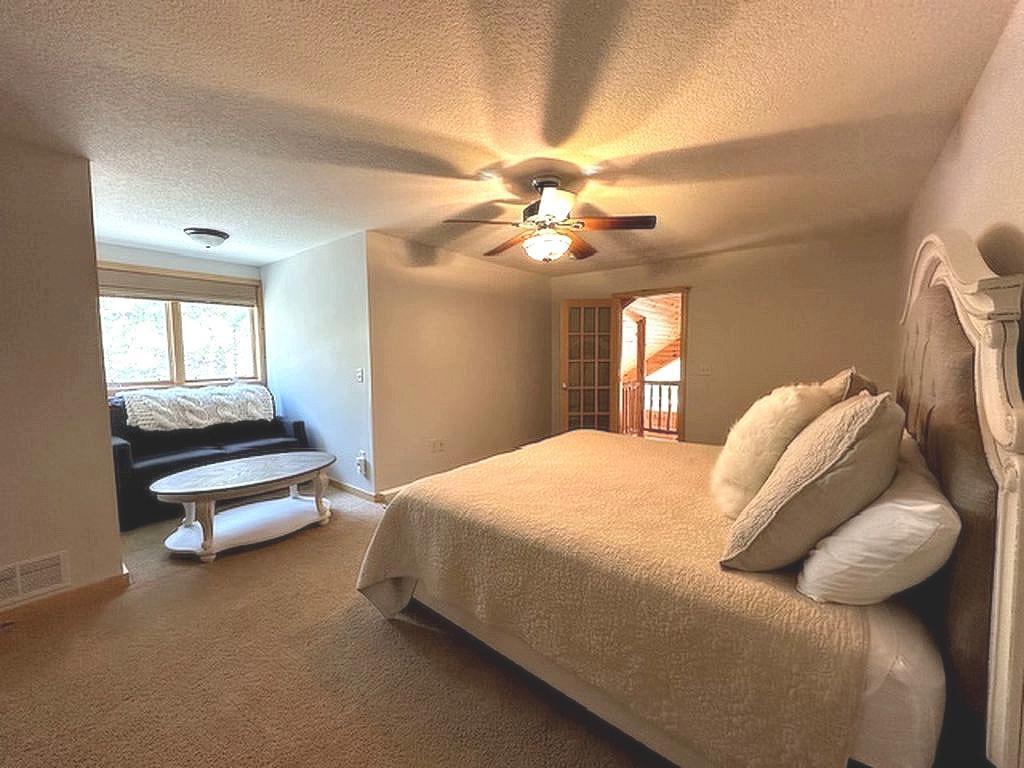 22012 Excelsior Drive Property Photo 32