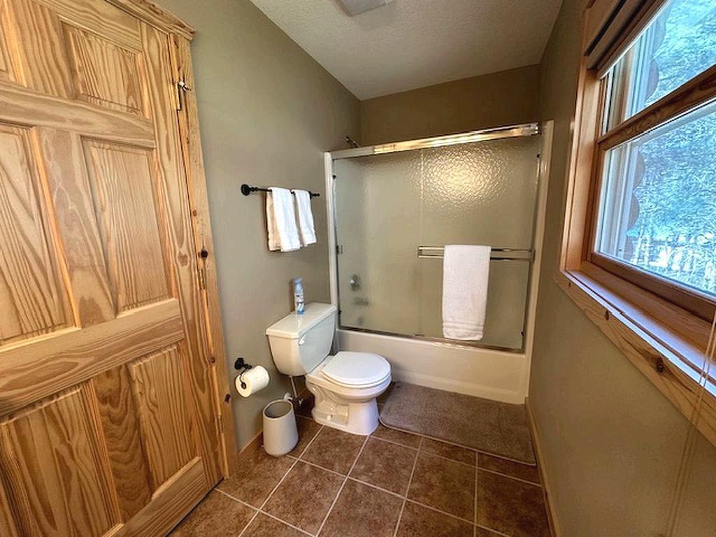 22012 Excelsior Drive Property Photo 34