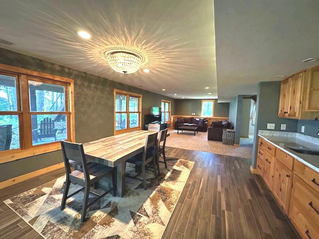 22012 Excelsior Drive Property Photo 35