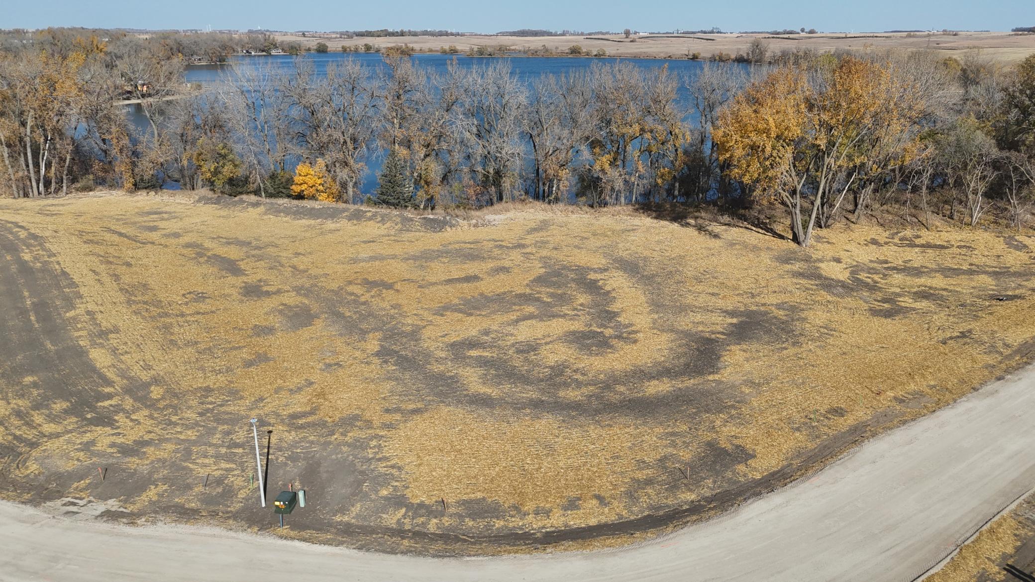 18 Cottonwood Lake Boulevard Property Photo
