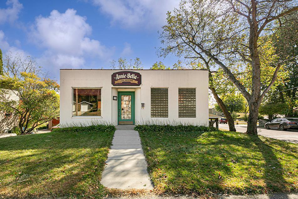 739 Willow Street Property Photo 1