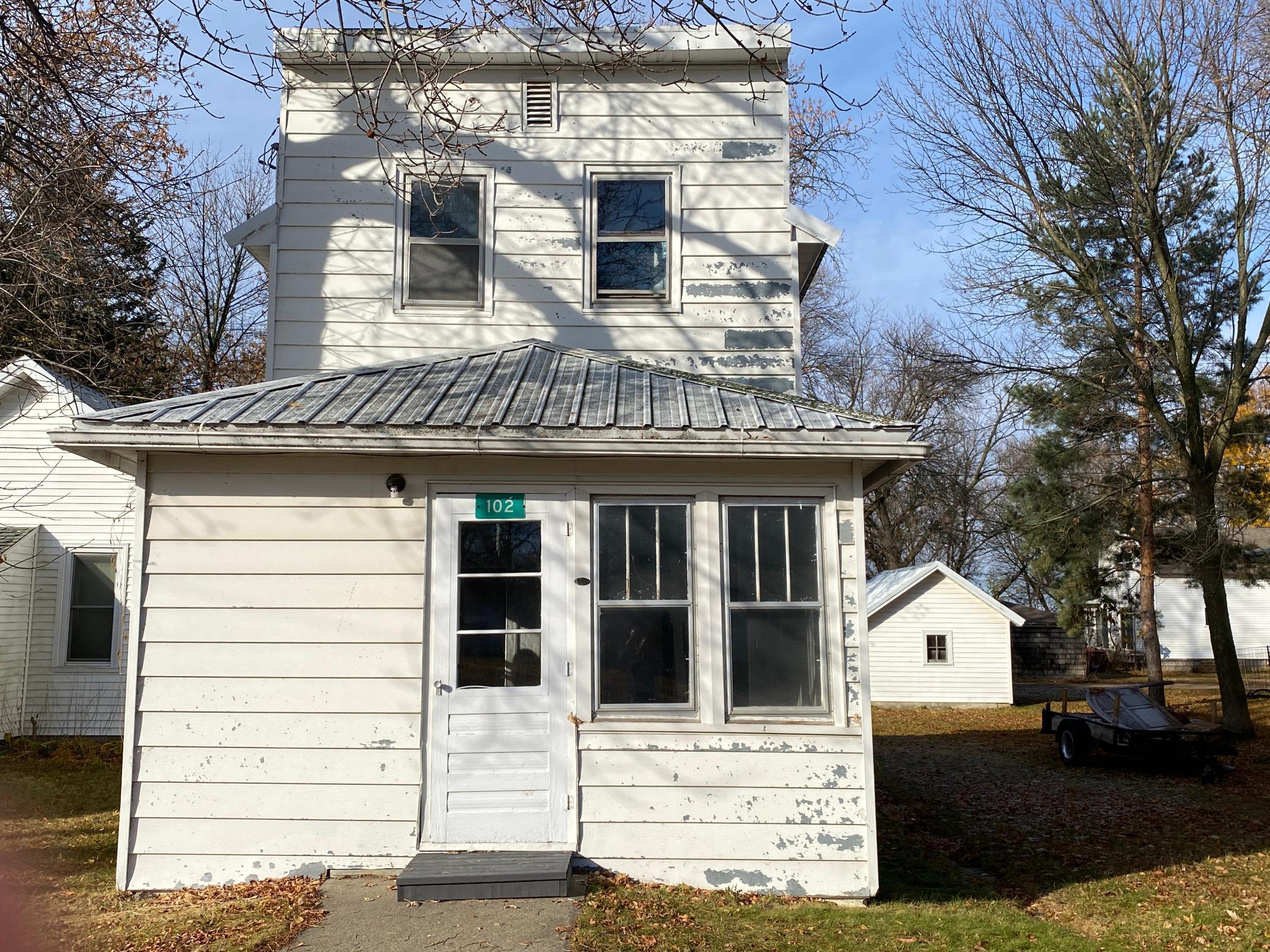 102 Main Street Property Photo 1