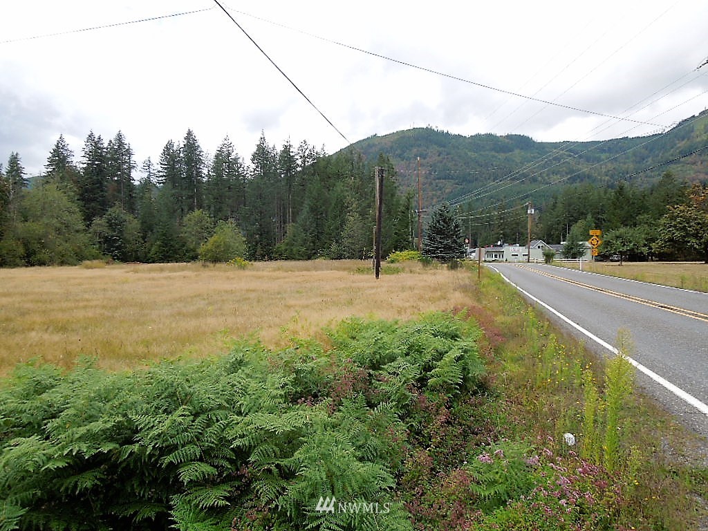 6483 Mt Baker Highway Property Photo 2