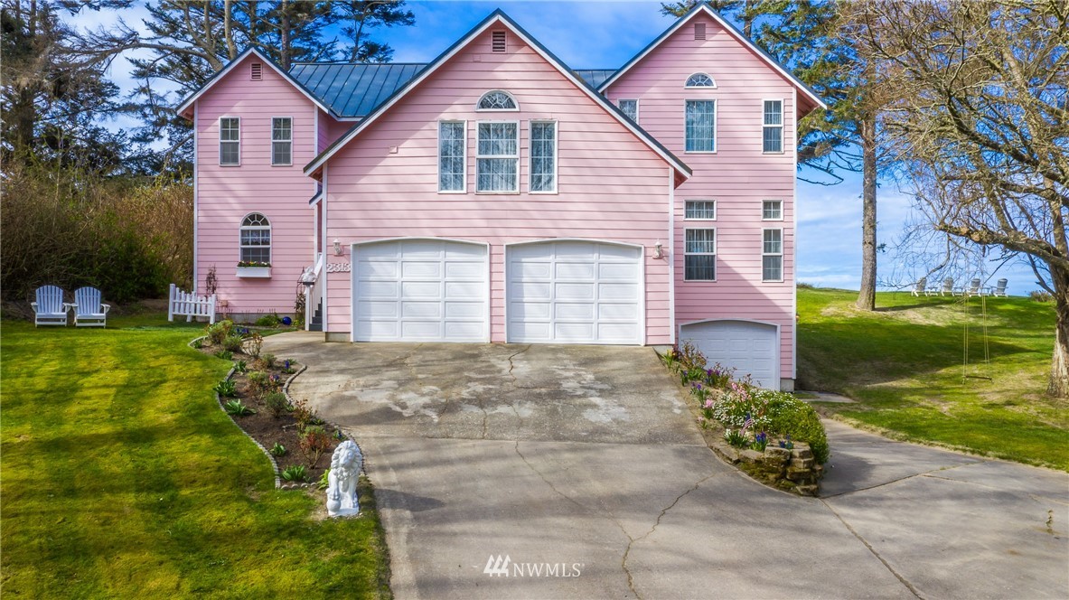 2313 West Beach Road Property Photo 1