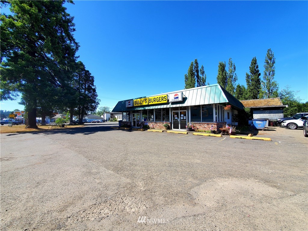 220 N Forks Avenue Property Photo 2
