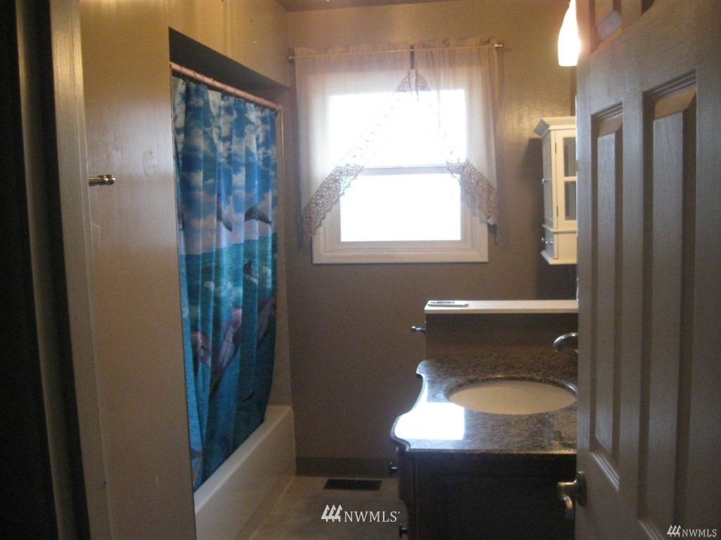 4459 Meridian Property Photo 5