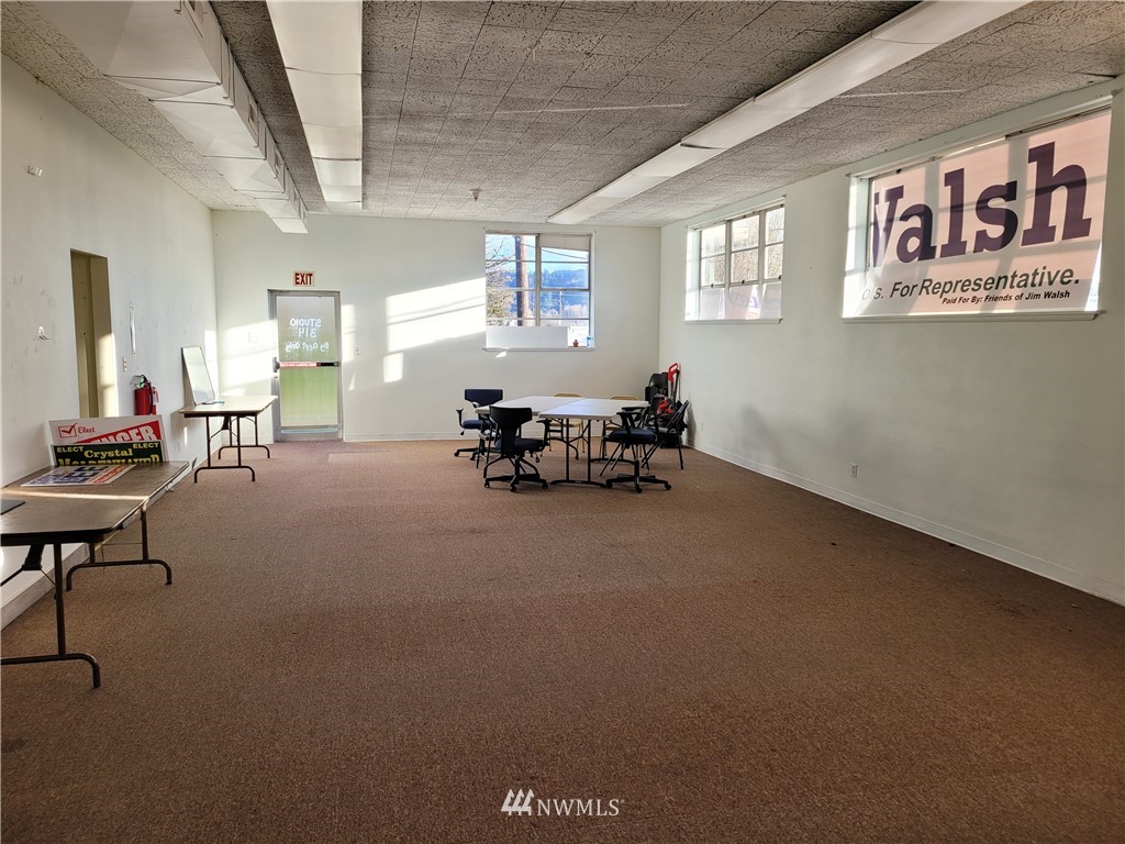 314 Academy Street Property Photo 5