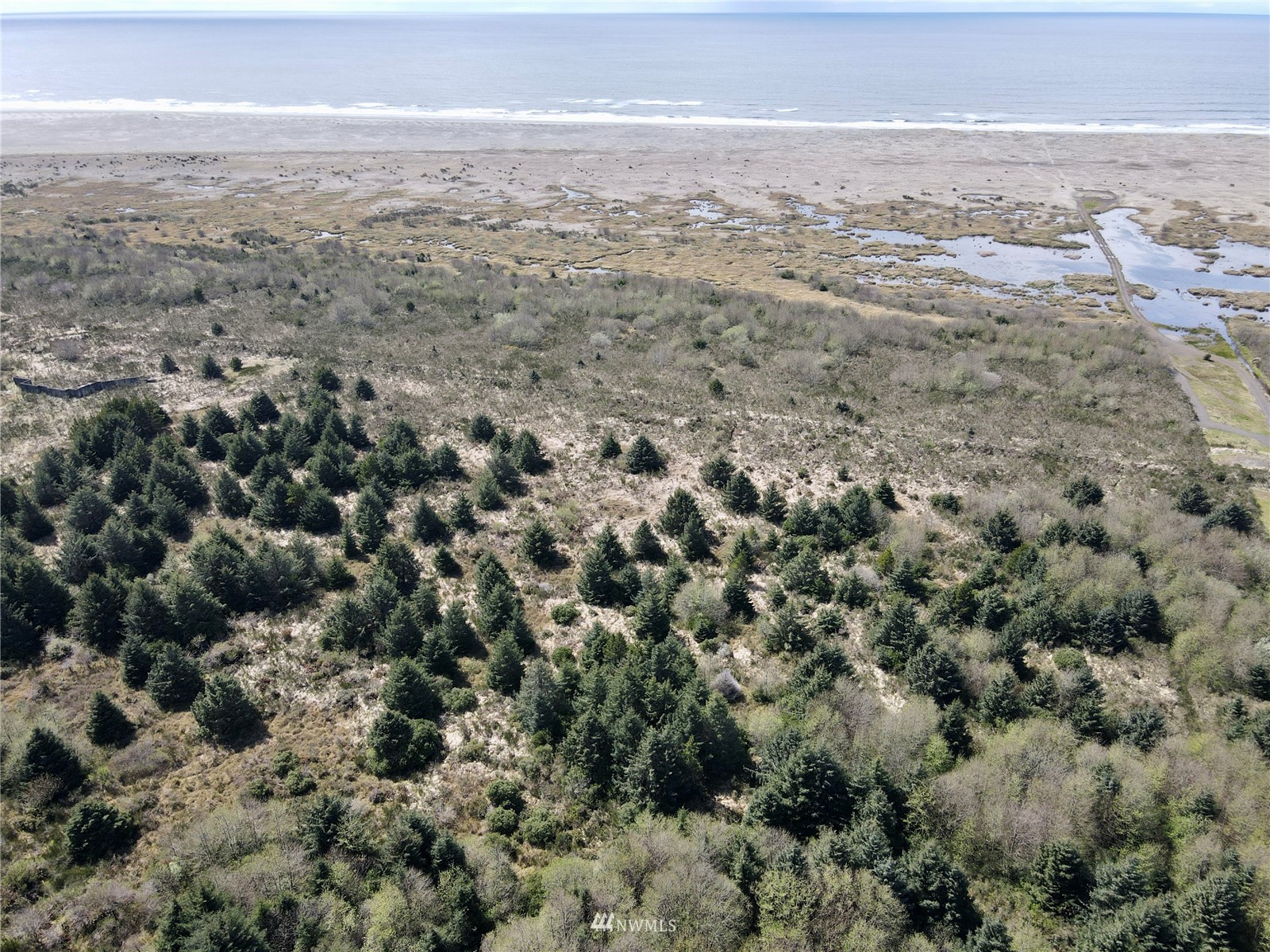 30 S State Route 105 Property Photo 4