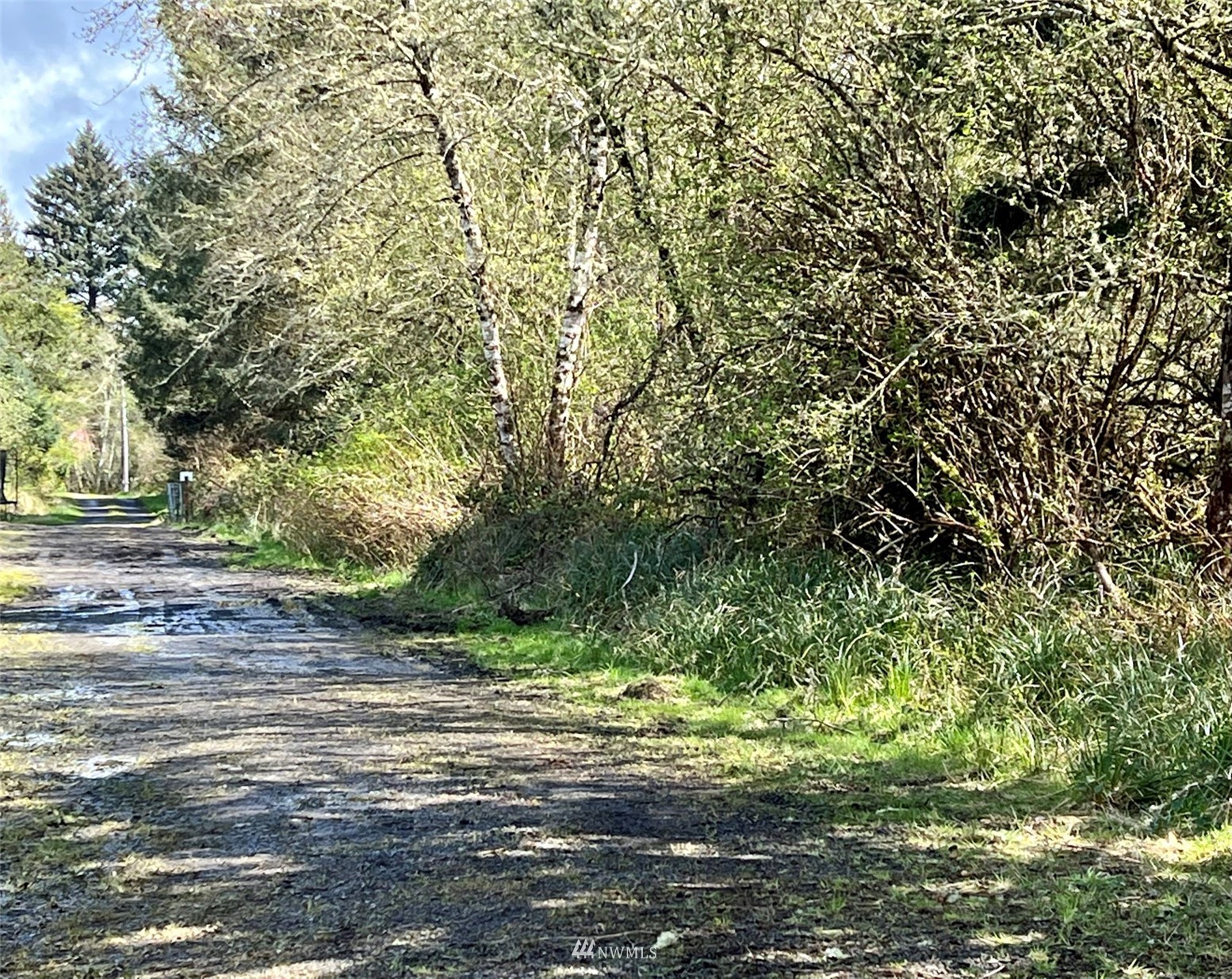 30 S State Route 105 Property Photo 22