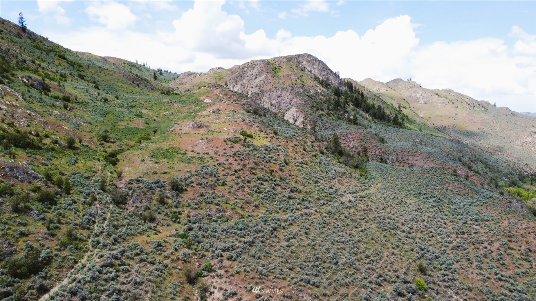 1640 Highway 7 Property Photo 14