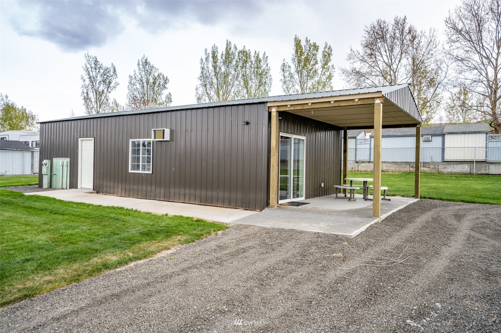 6897 E Highway 262 Property Photo 14