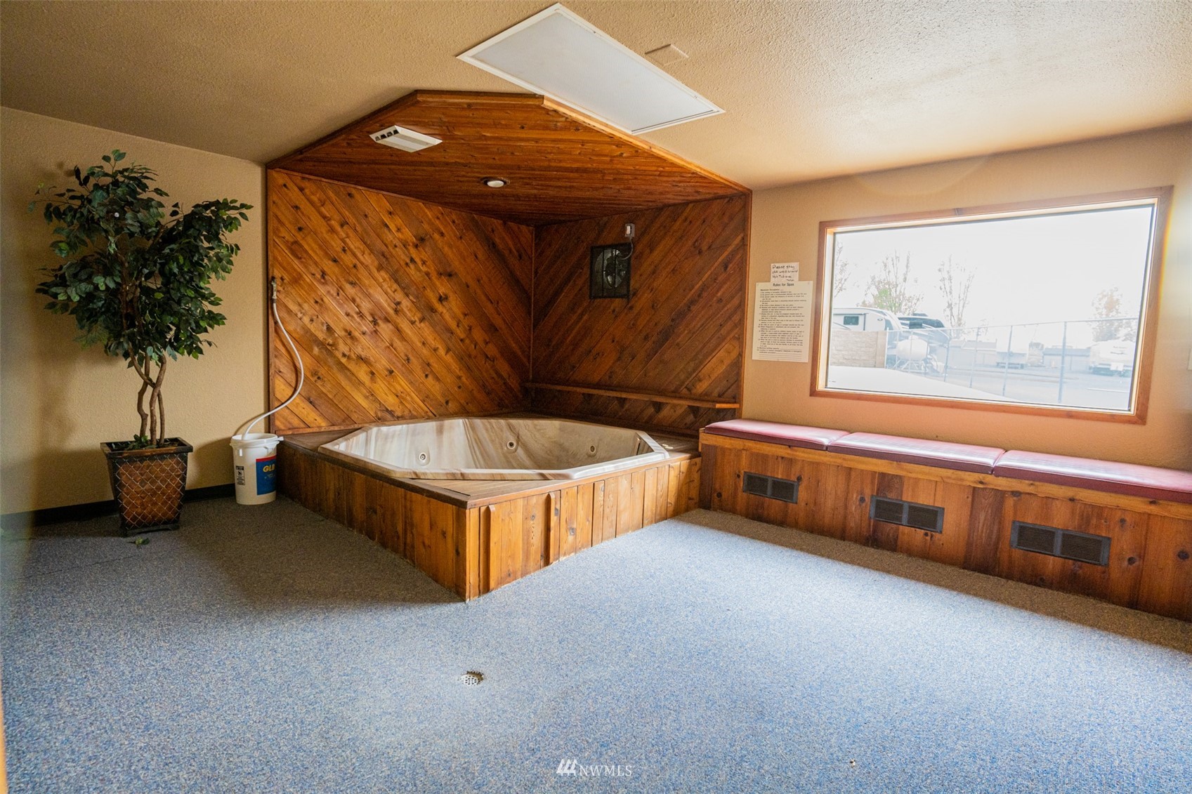 6897 E Highway 262 Property Photo 26