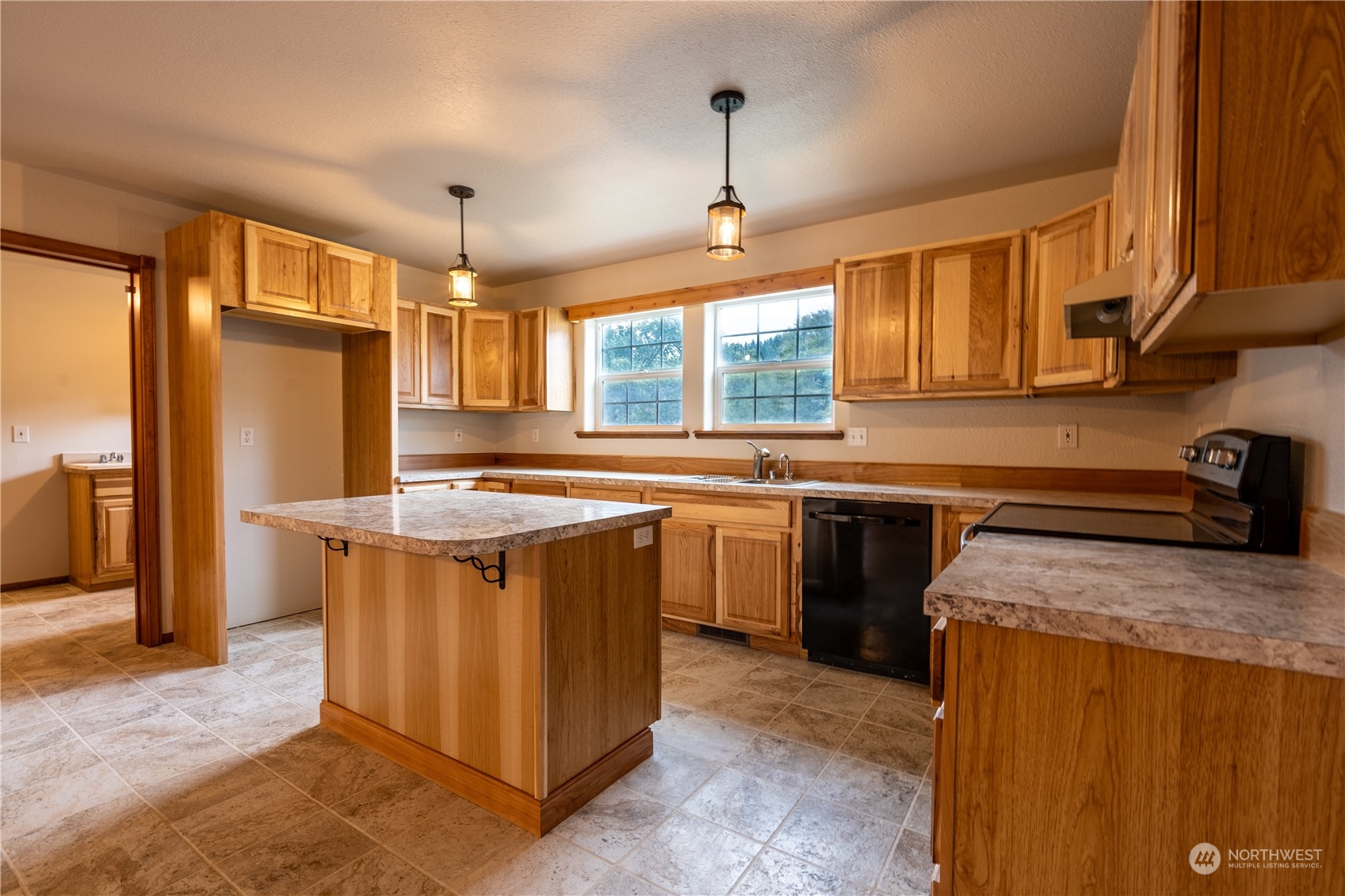 732 Satsop Road Property Photo 4