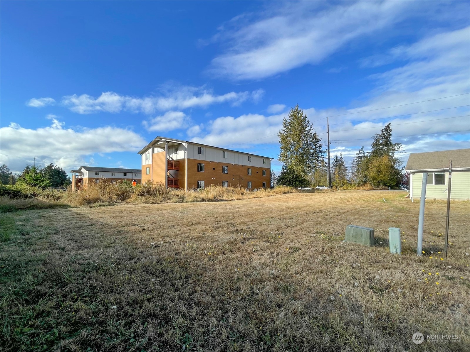 1140 E Park Street Property Photo 18
