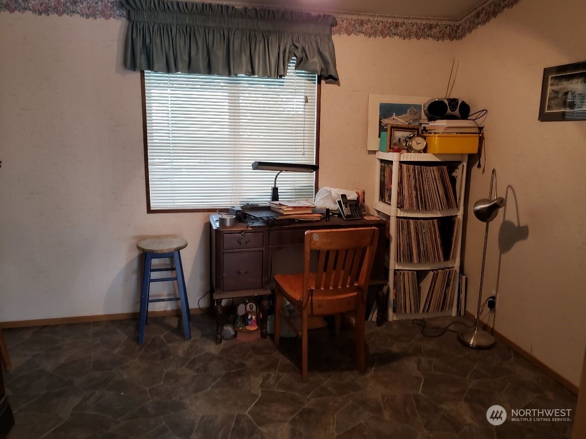 520 Willow Drive 111 Property Photo 16