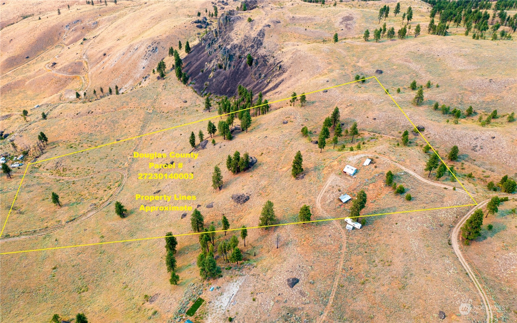 100 Pine Bluffs Lane Property Photo 3