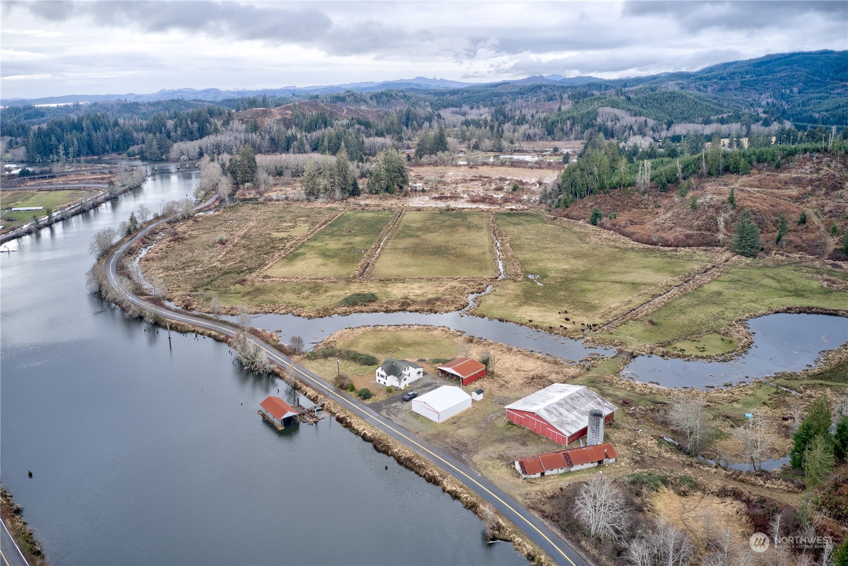 Deep River Real Estate Listings Main Image