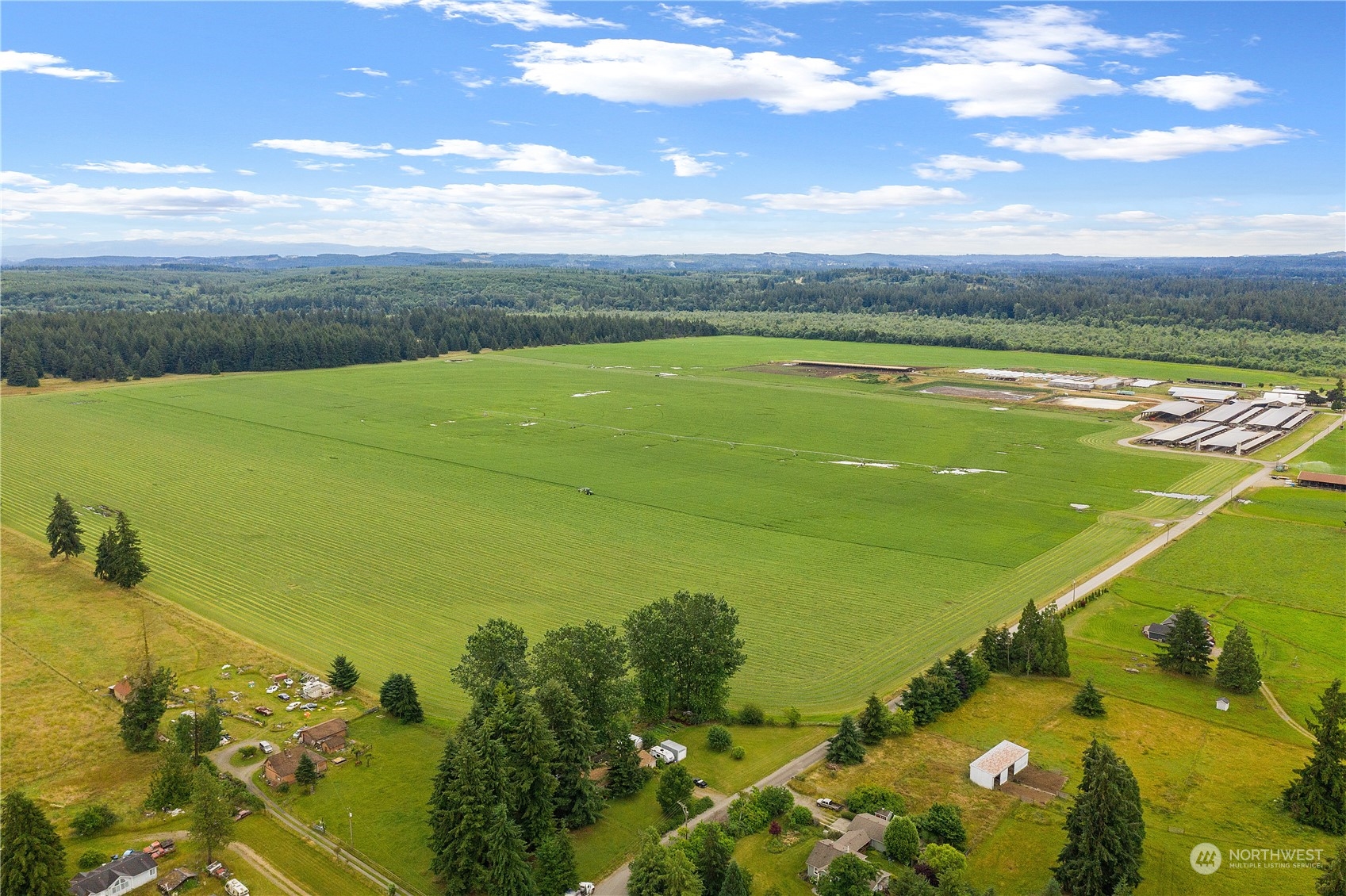 8725 152nd Avenue Property Photo 2