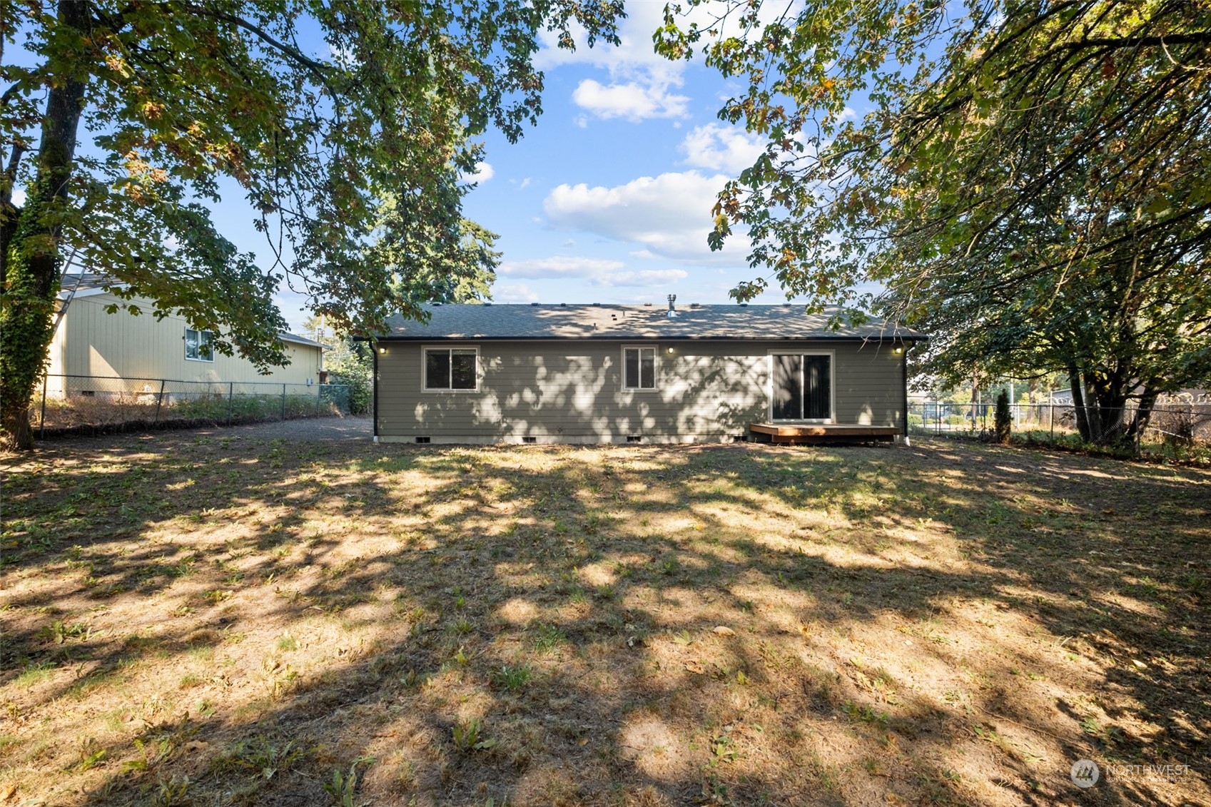 1440 E 40th Street Property Photo 22
