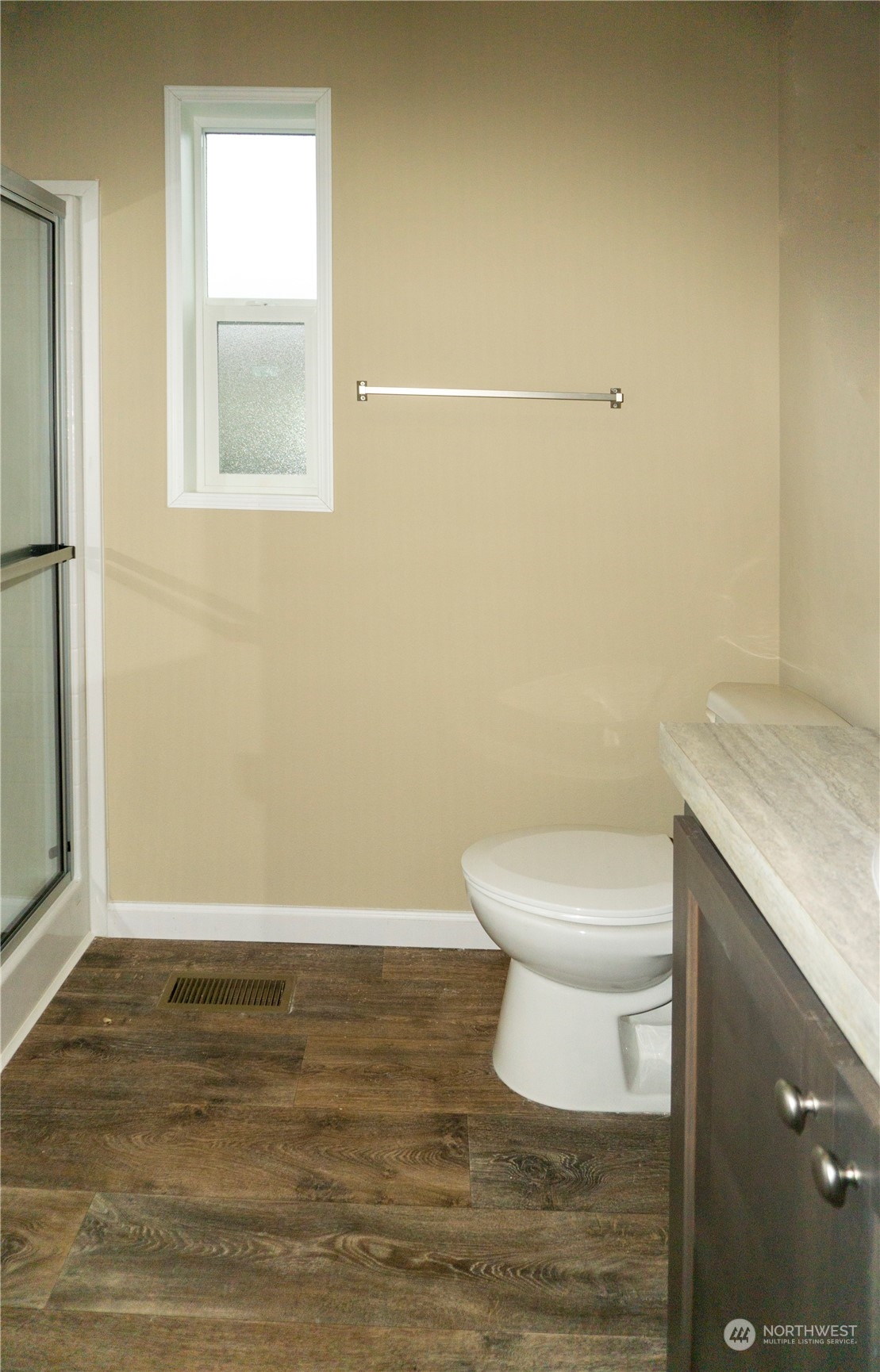 2010 Broadway Avenue 41 Property Photo 9