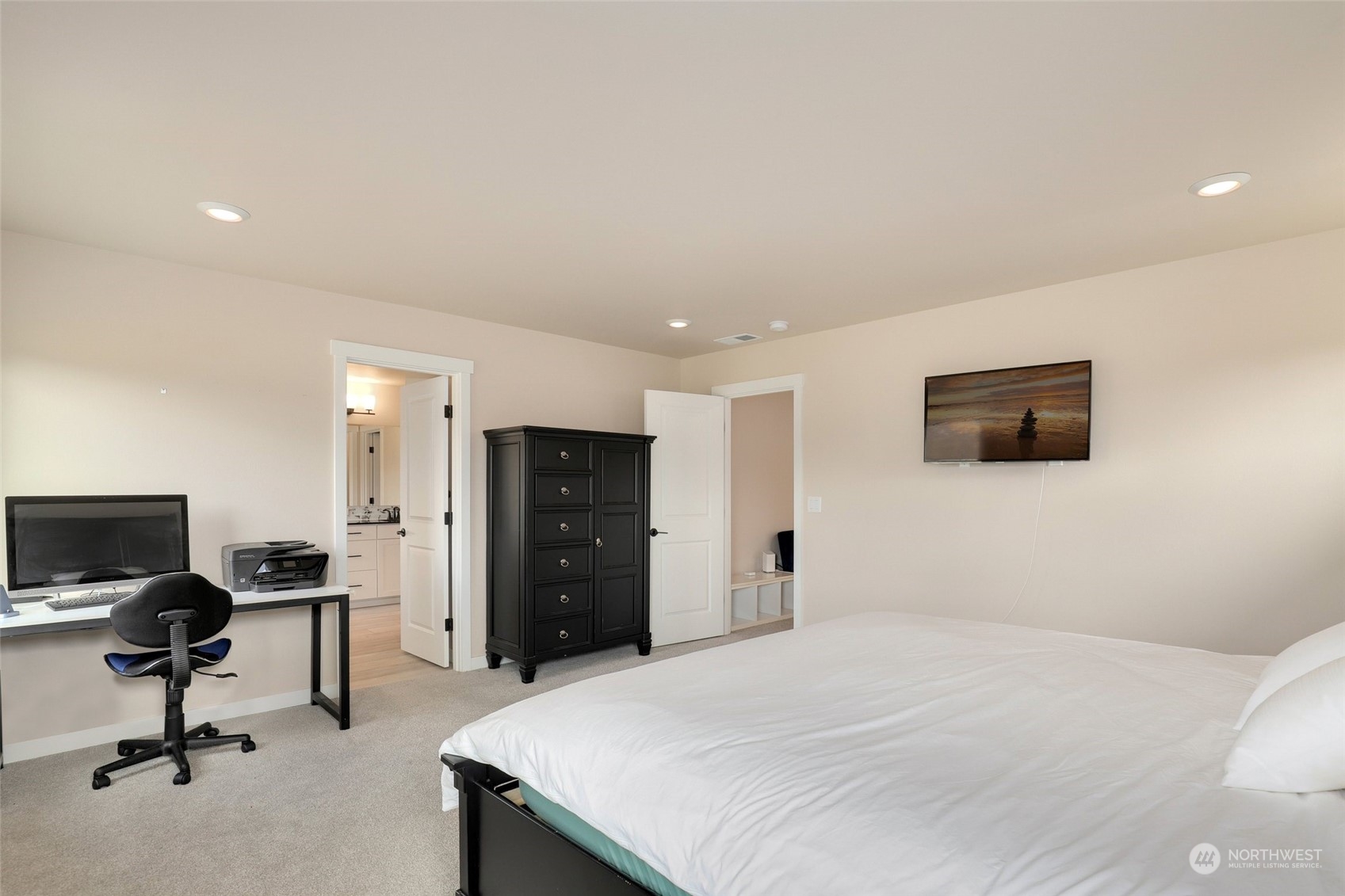 825 Vine Maple Street Property Photo 21