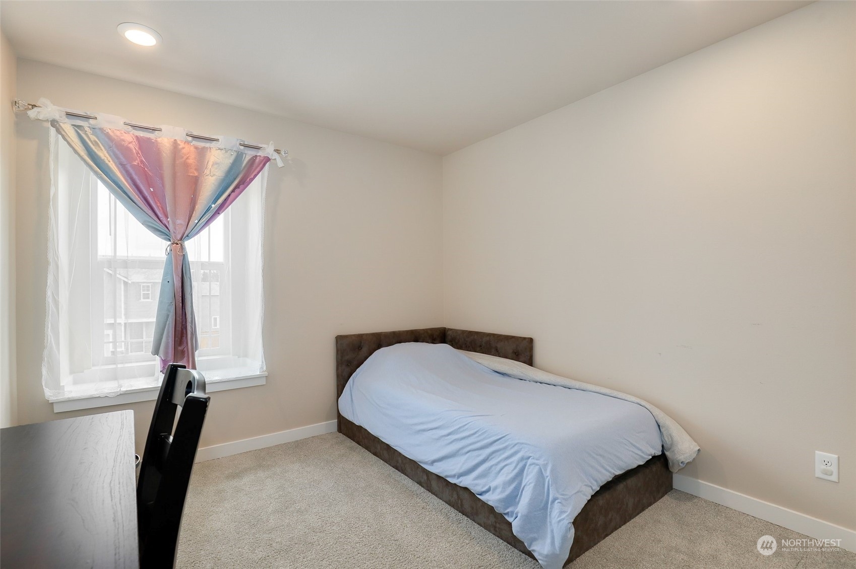 825 Vine Maple Street Property Photo 30