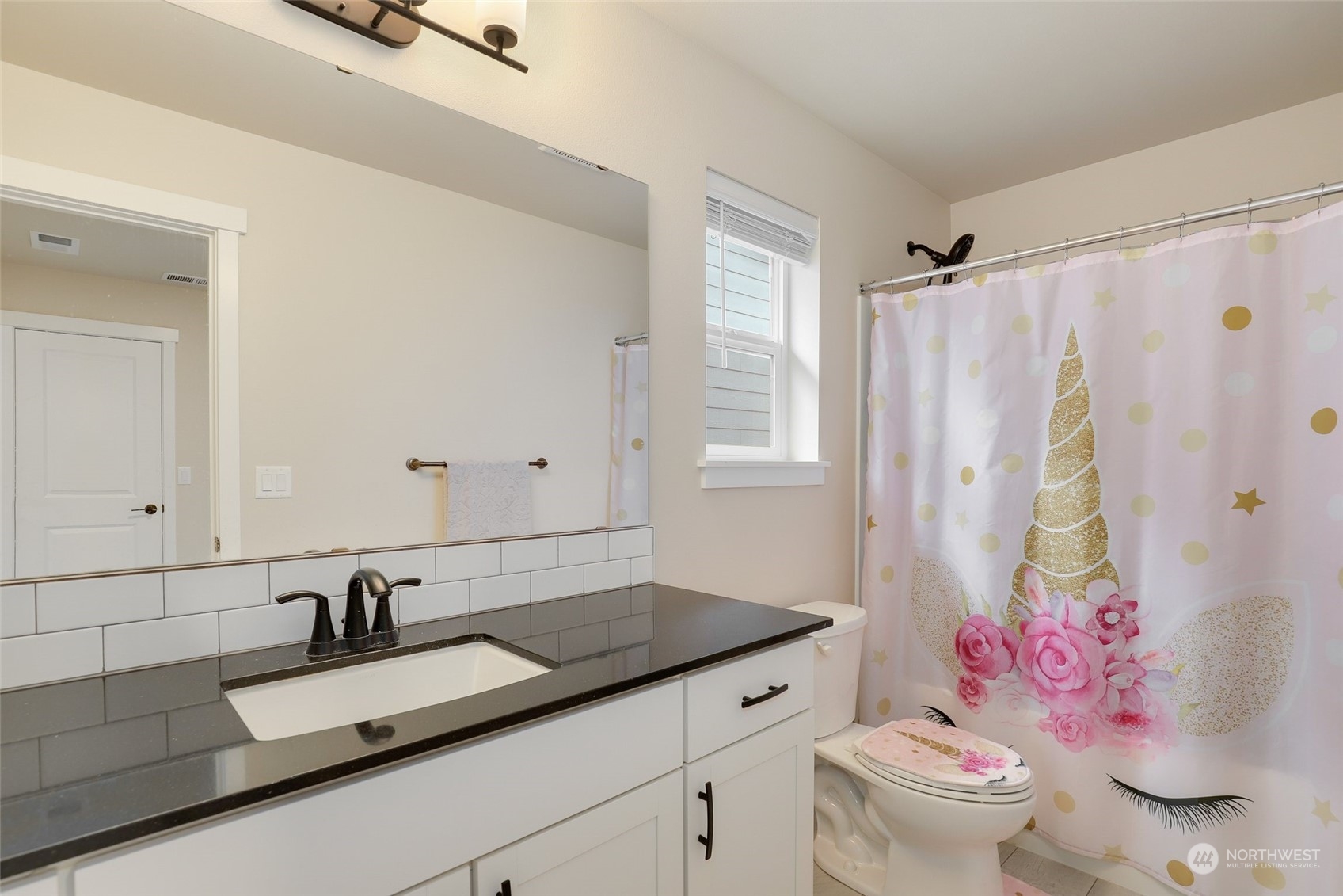 825 Vine Maple Street Property Photo 31