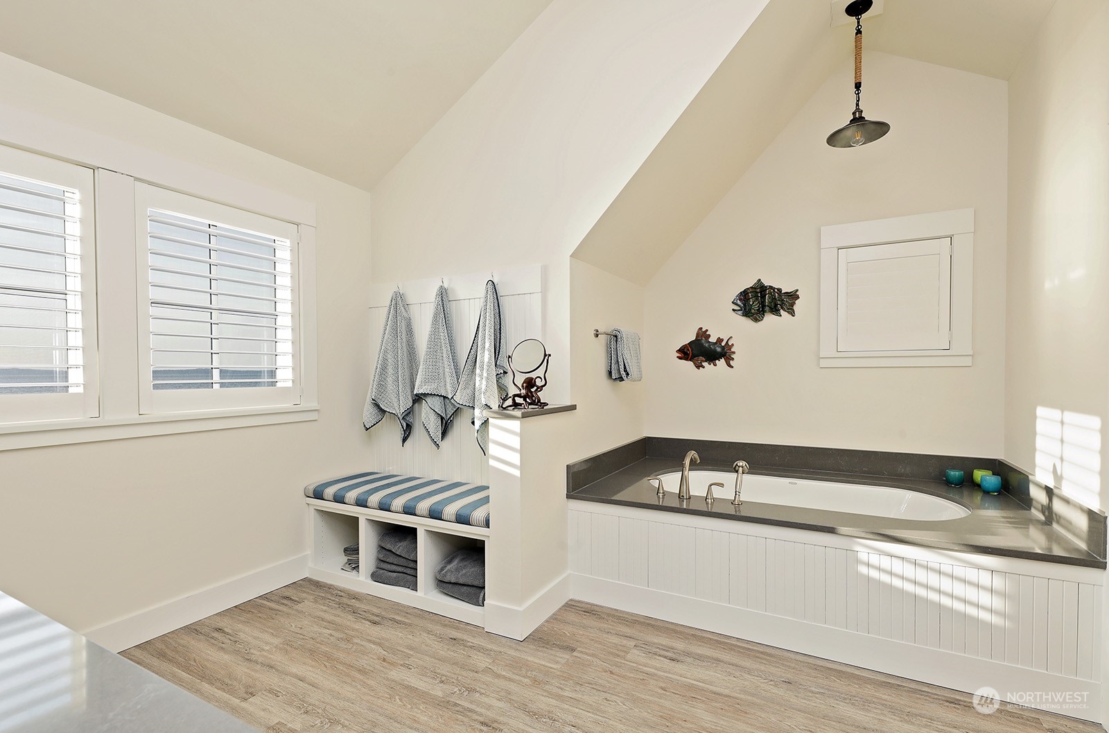 6496 Bay Road Property Photo 18