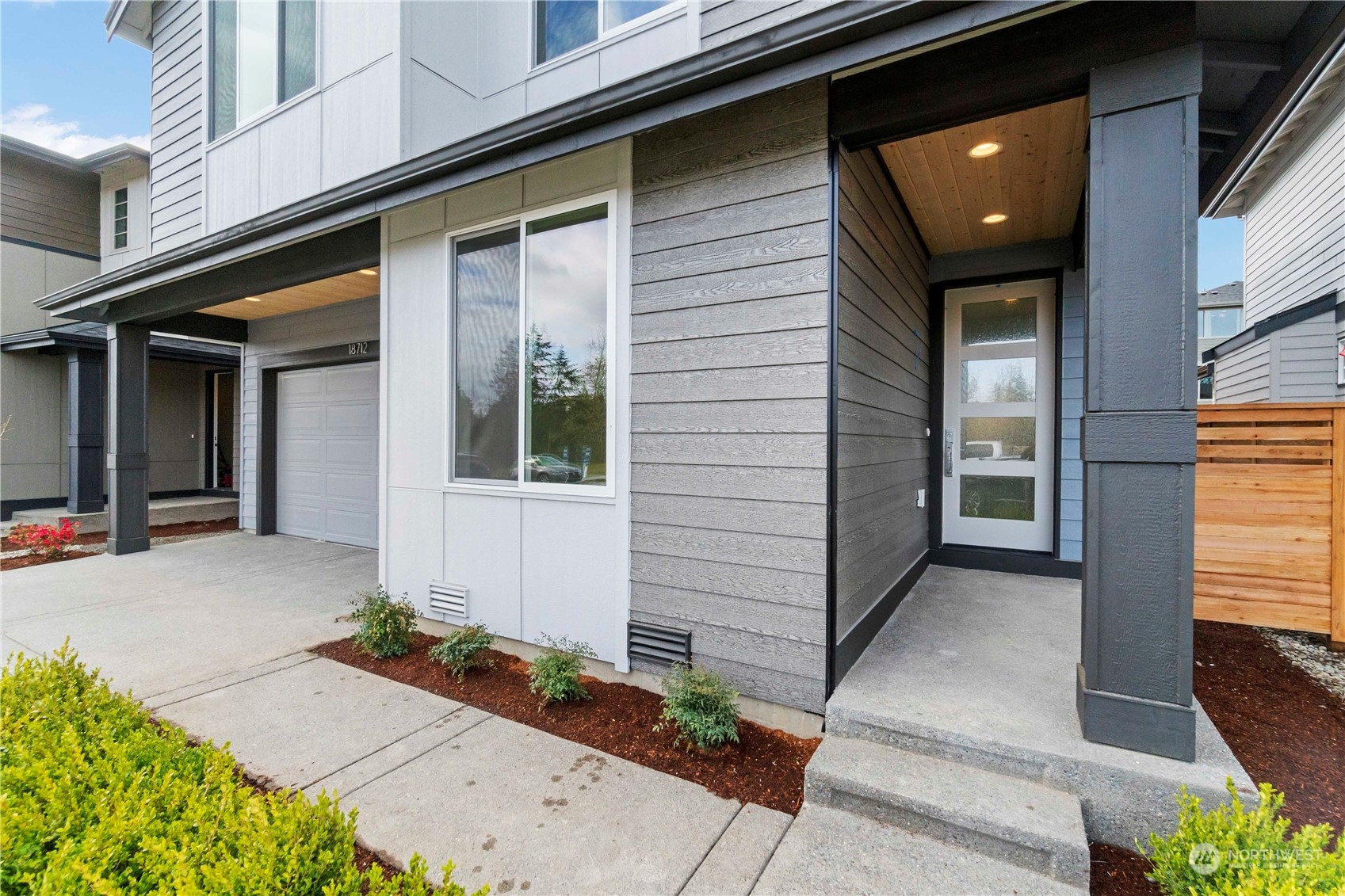 19006 130th Street Property Photo 4
