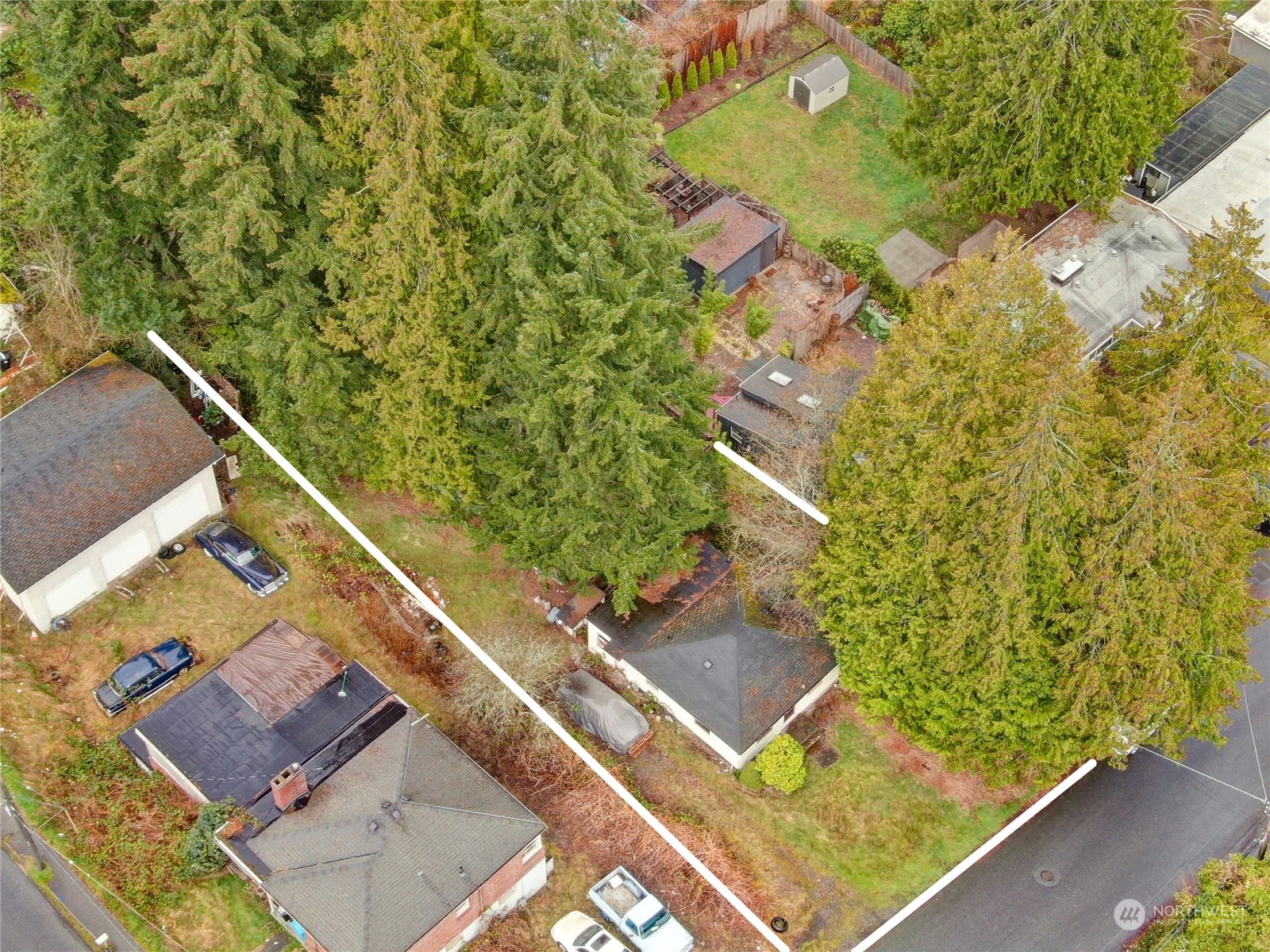 14509 Interlake Avenue Property Photo 3