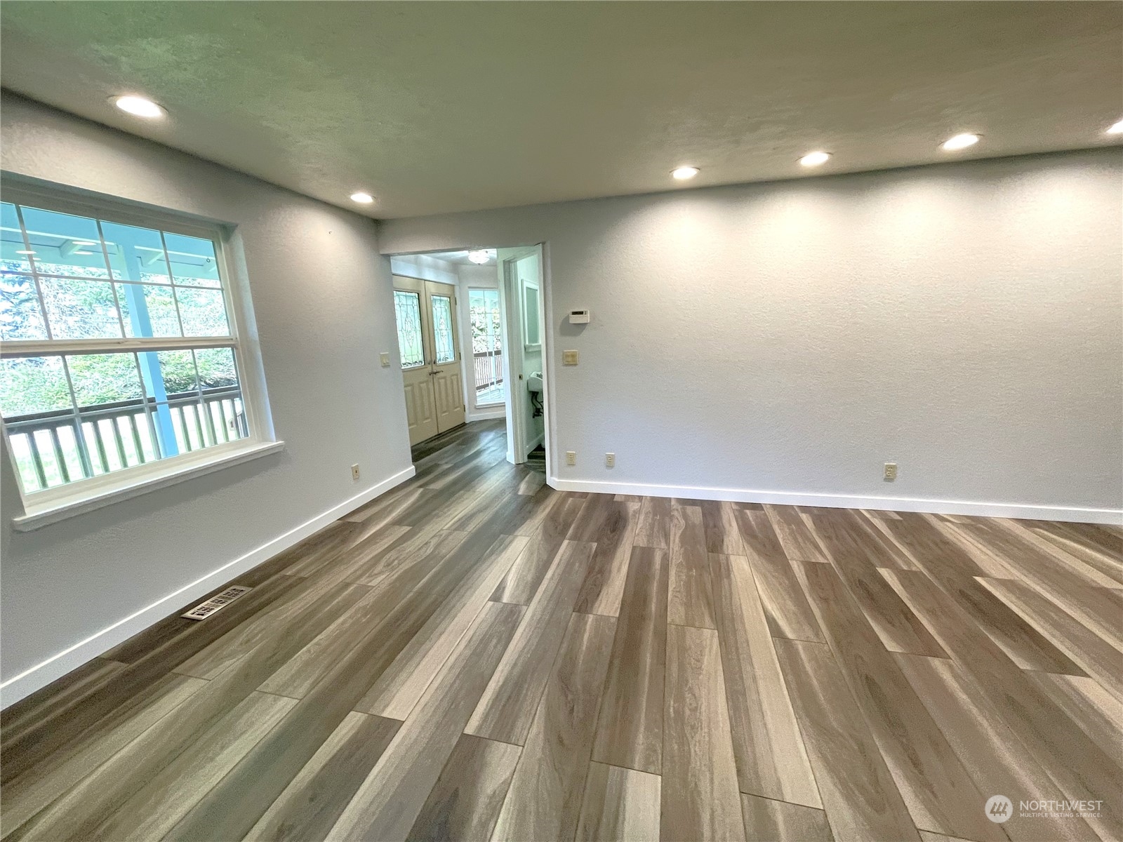 653 Sunset Avenue Property Photo 5