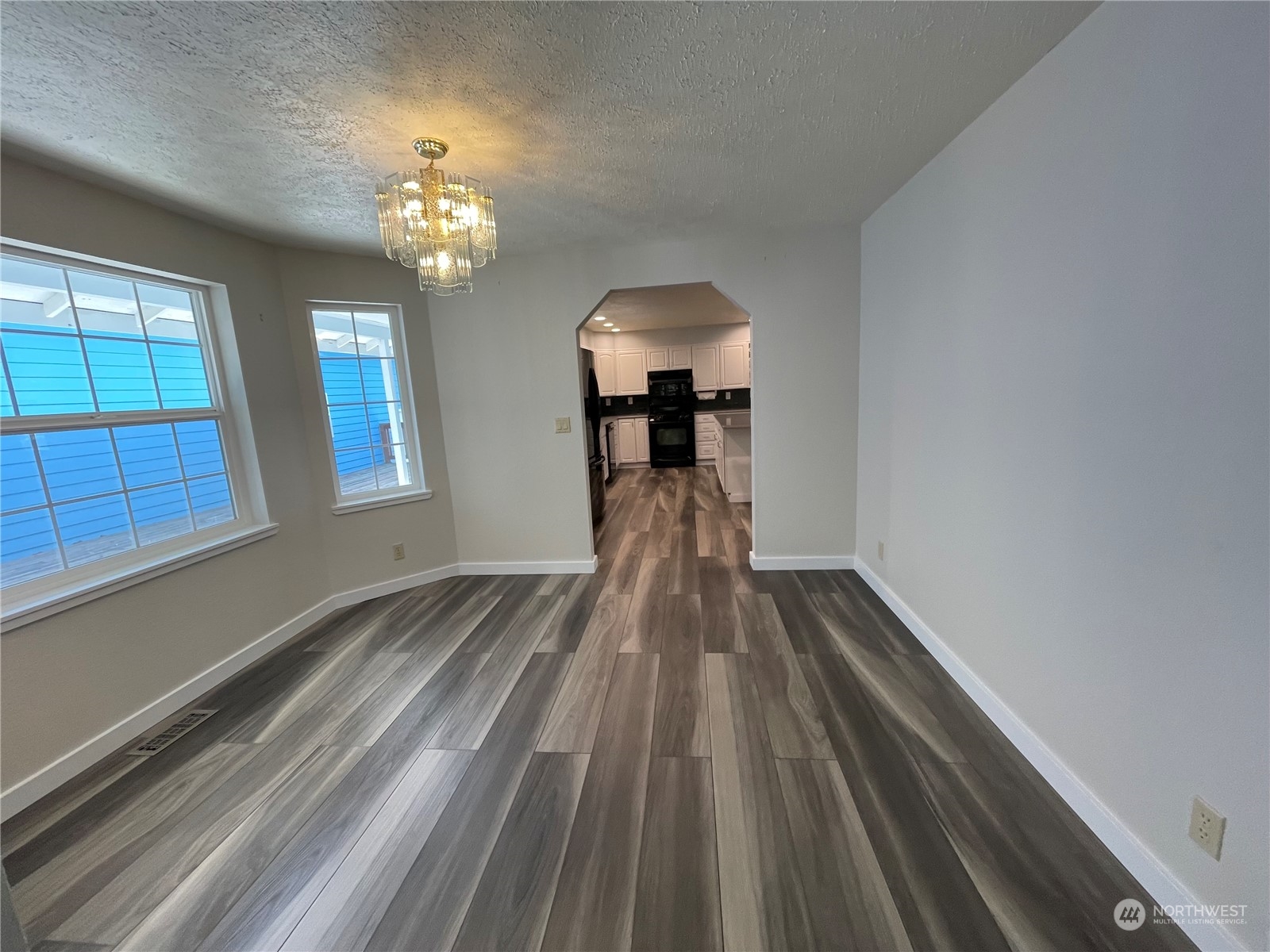 653 Sunset Avenue Property Photo 15