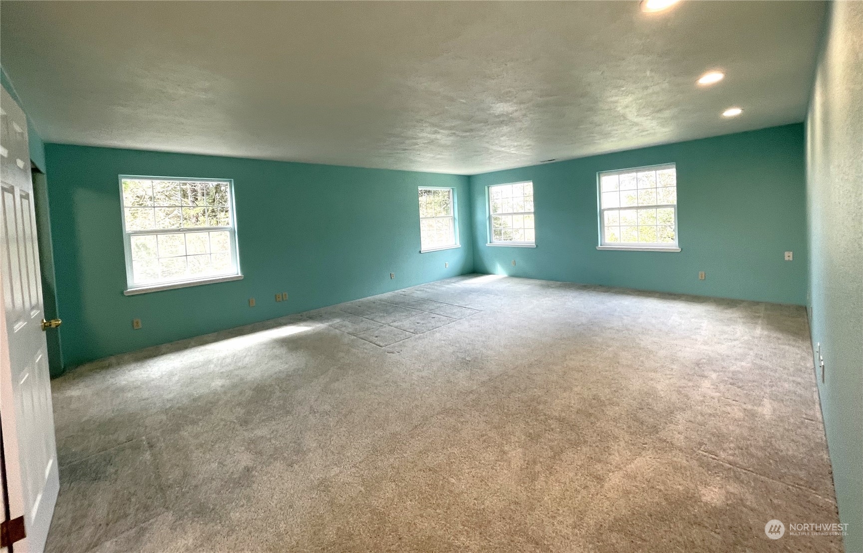 653 Sunset Avenue Property Photo 26