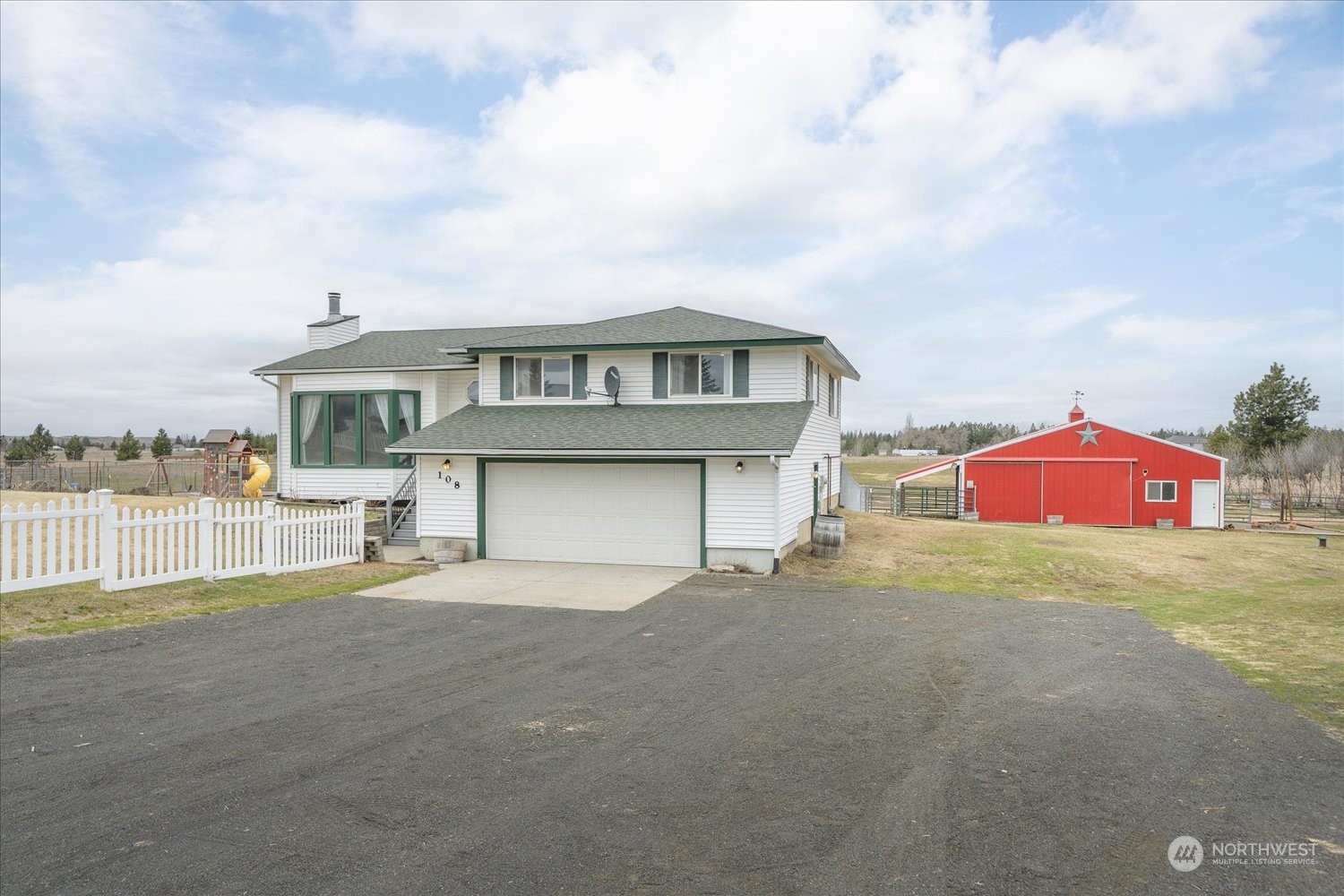 108 S Bartholomew Street Property Photo 3