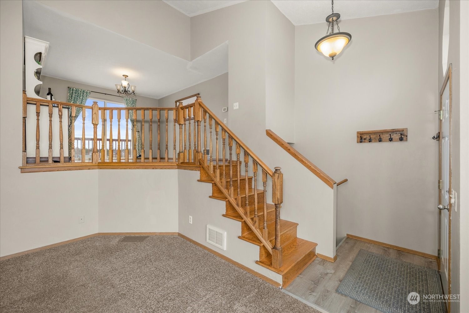 108 S Bartholomew Street Property Photo 7