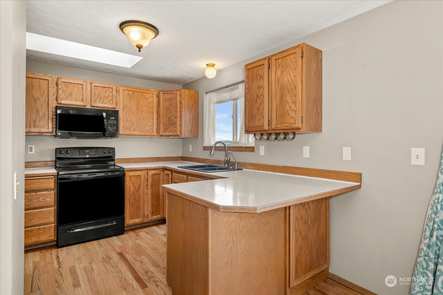108 S Bartholomew Street Property Photo 11