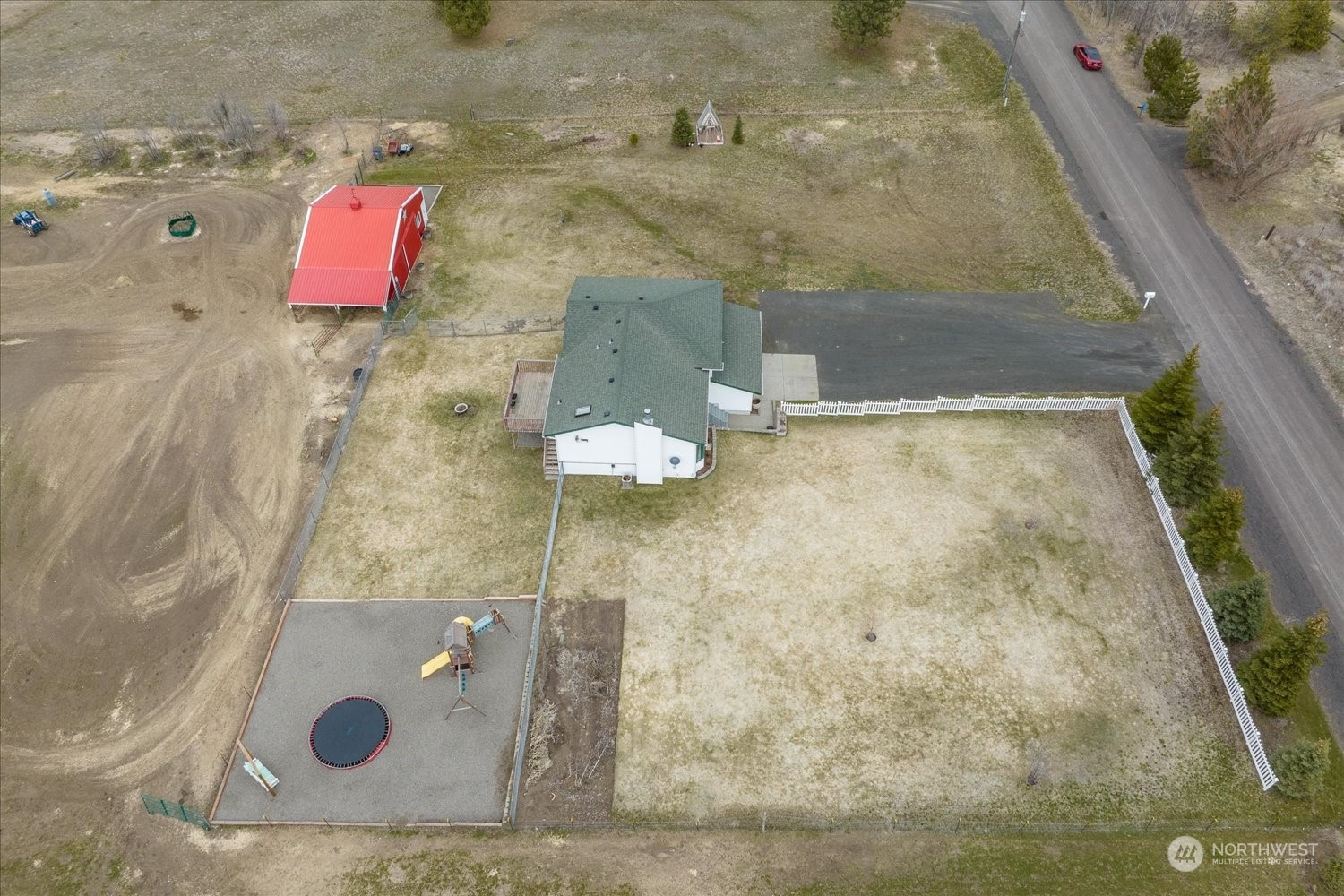 108 S Bartholomew Street Property Photo 33