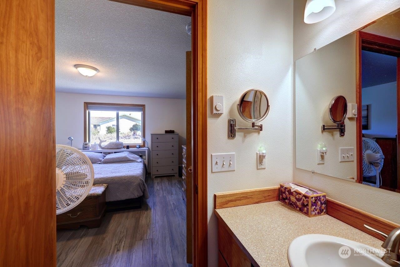 30406 H Street Property Photo 25