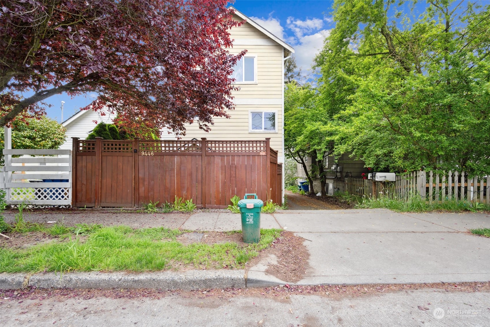 9446 15th Avenue Property Photo 2