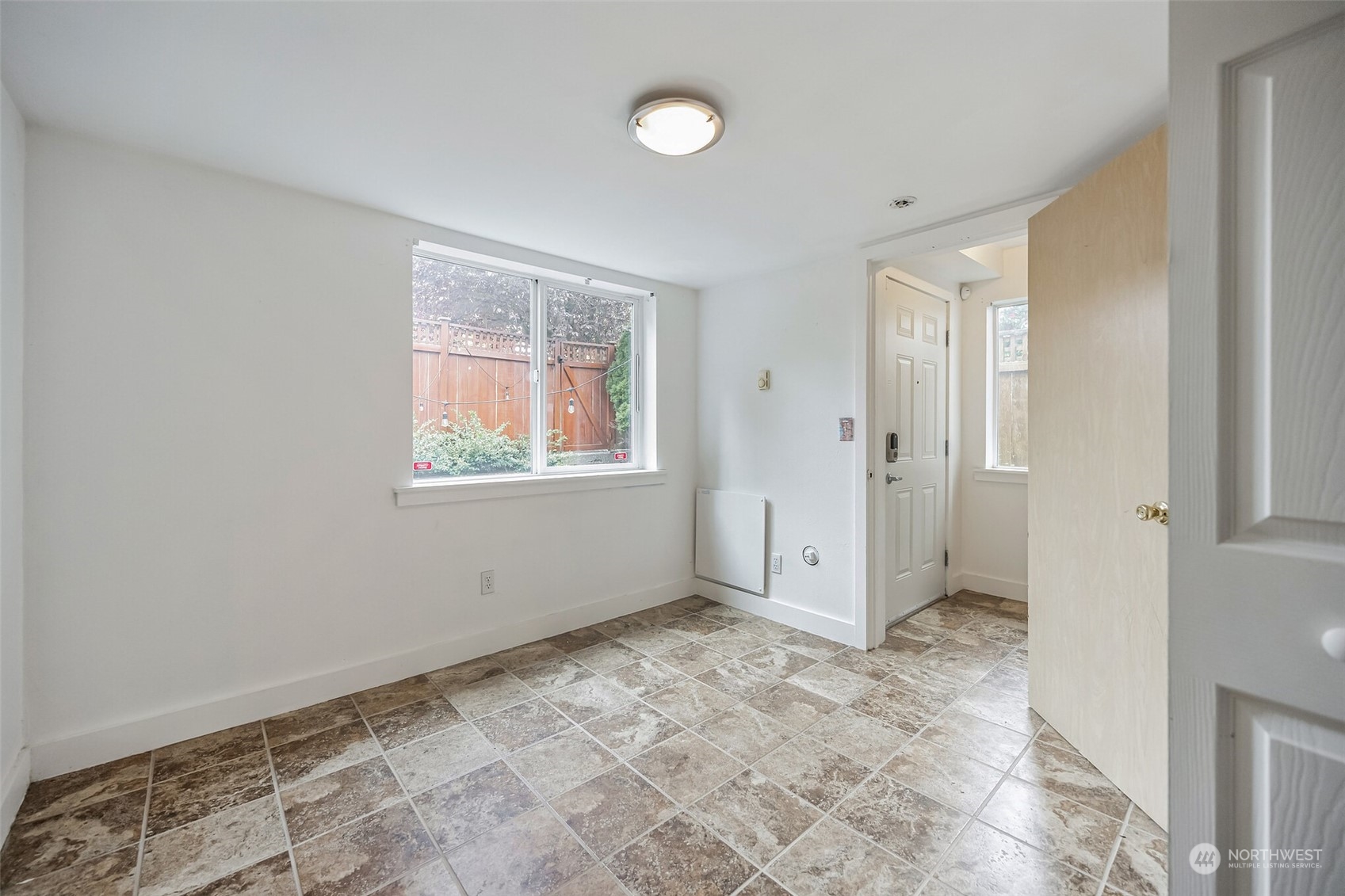 9446 15th Avenue Property Photo 3