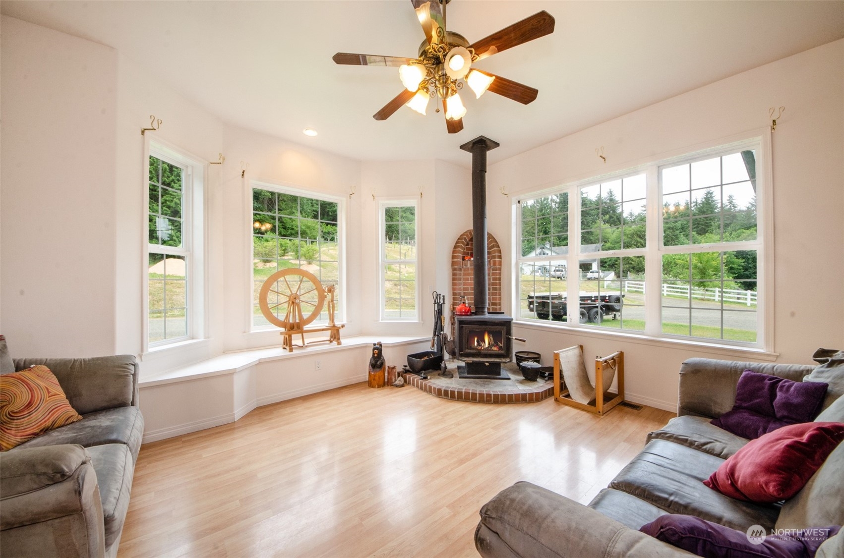 12832 Hunter Road Property Photo 9