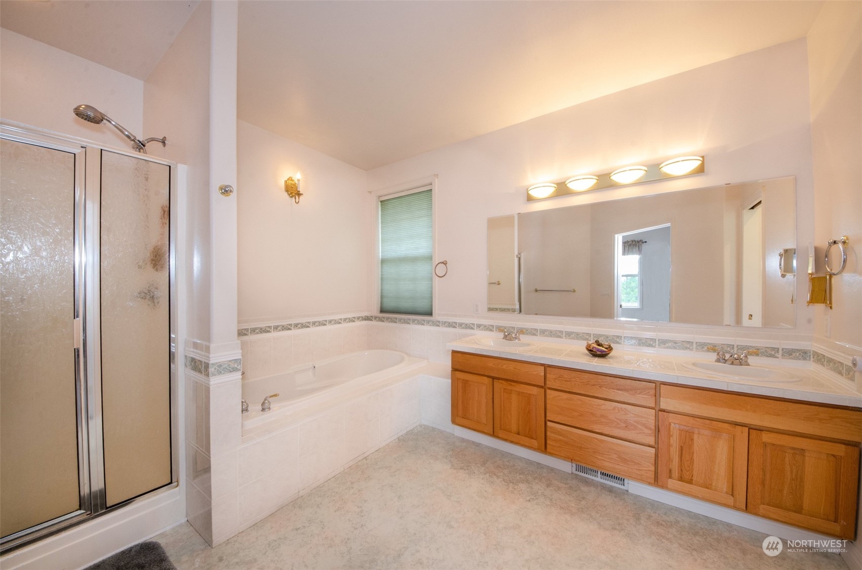 12832 Hunter Road Property Photo 14