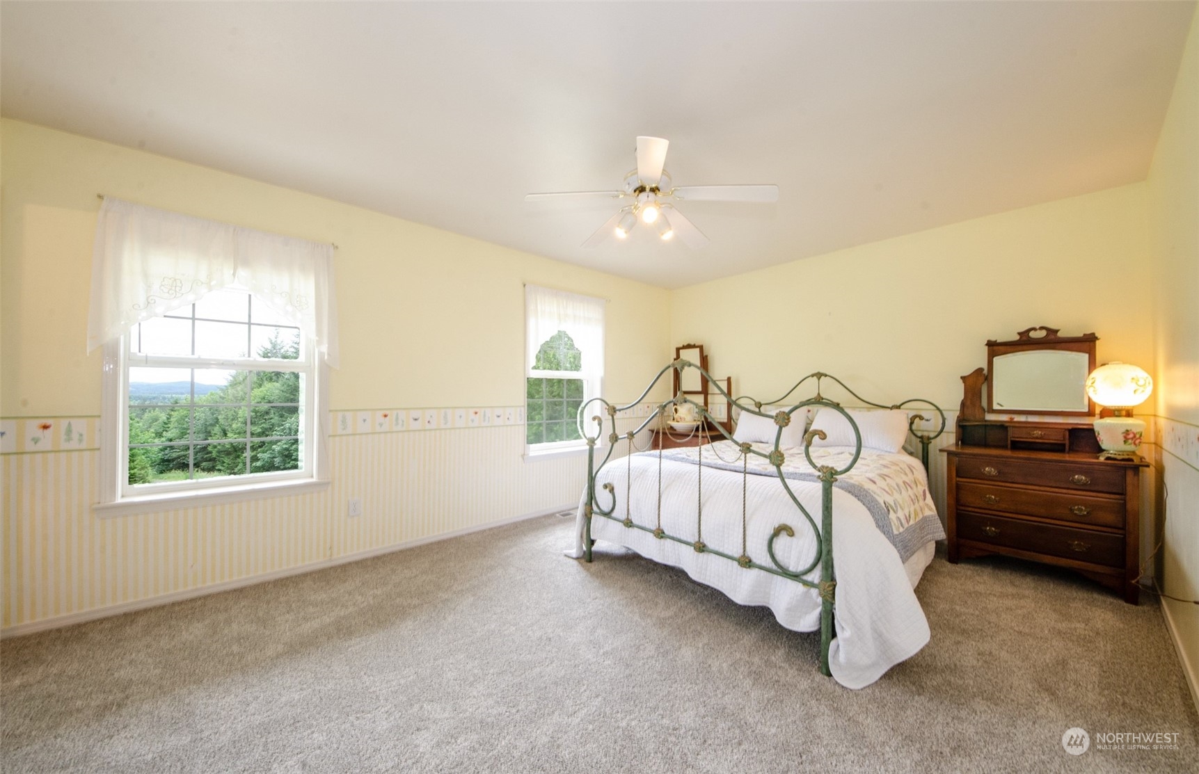 12832 Hunter Road Property Photo 16