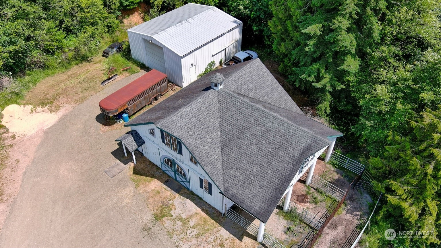 12832 Hunter Road Property Photo 21