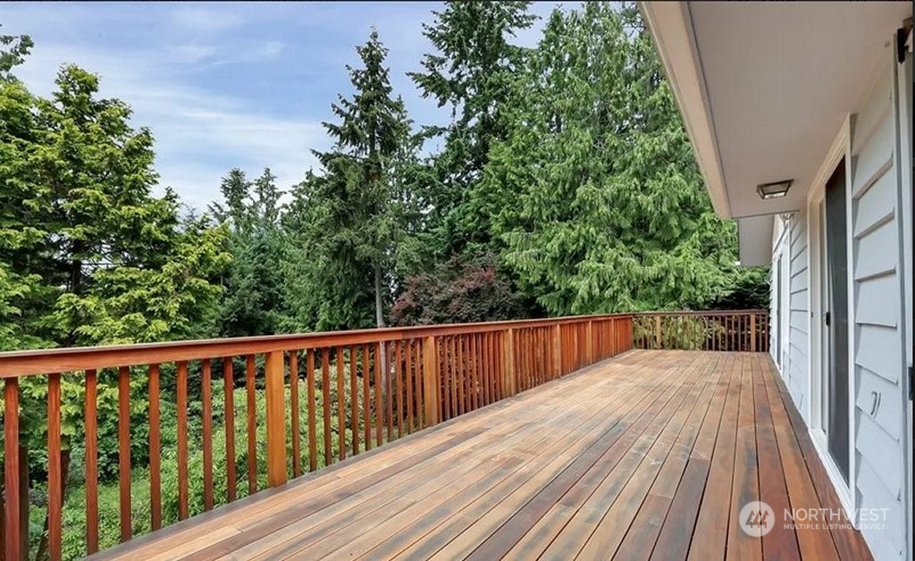 16211 25th Avenue Property Photo 7