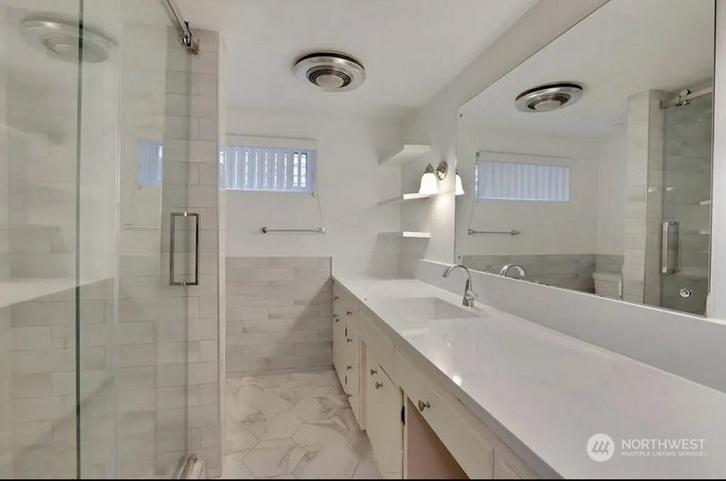 16211 25th Avenue Property Photo 14