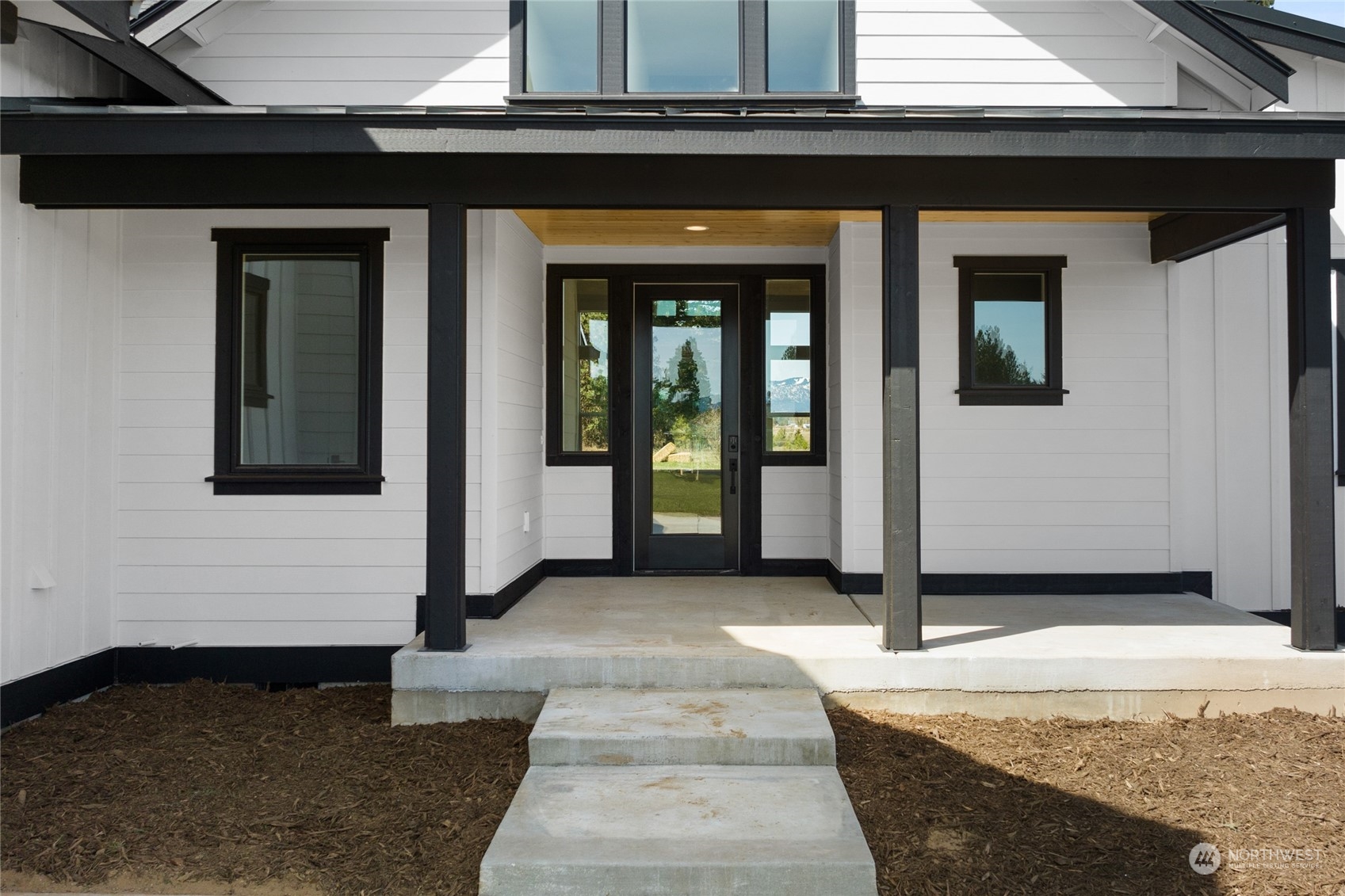 1057 Pays Road Property Photo 10