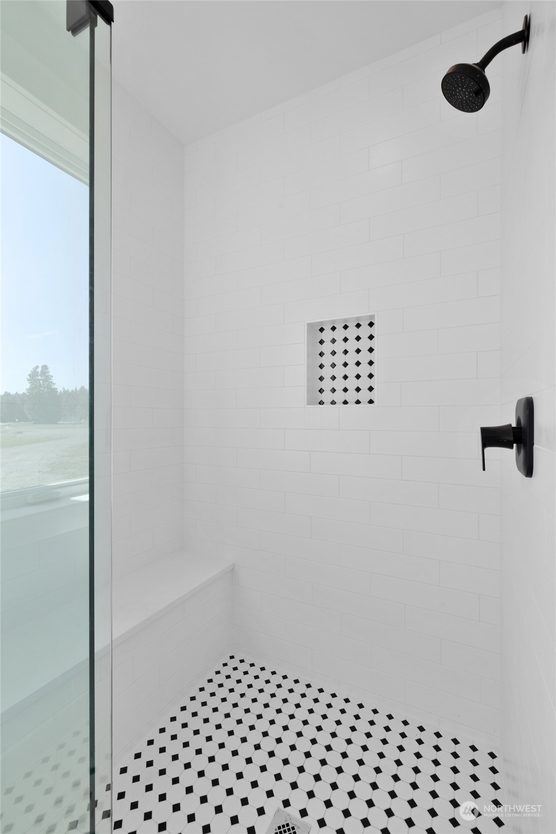 1057 Pays Road Property Photo 17