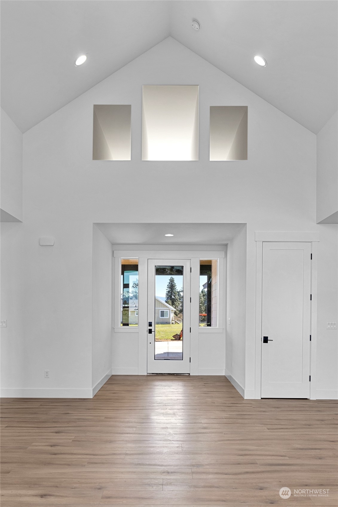 1057 Pays Road Property Photo 19
